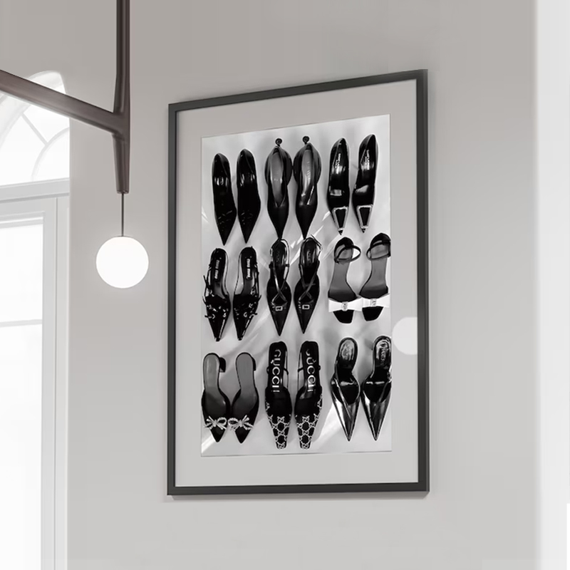Vintage Vogue Fashion Poster - Schwarz Weiß Luxus High Heels Kunst