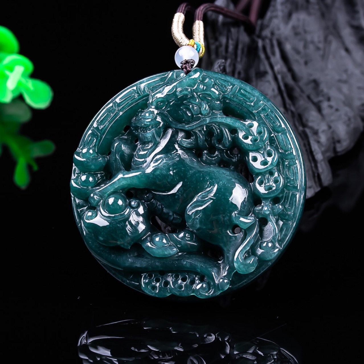 Vintage Fashion Accessories - Burmesischer Jadeit-Drachenanhänger, Edelstein, echter Jade, Geschenke