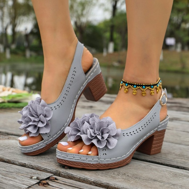 Vintage Blumenverzierte Peep-T – Vintage Fashion Heels Bewertung und Preis