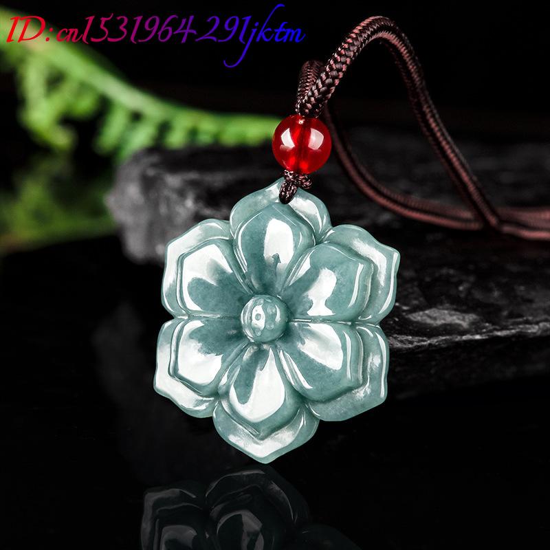 Burmesische Jadeit-Blumenanhän – Vintage Fashion Accessories Bewertung und Preis