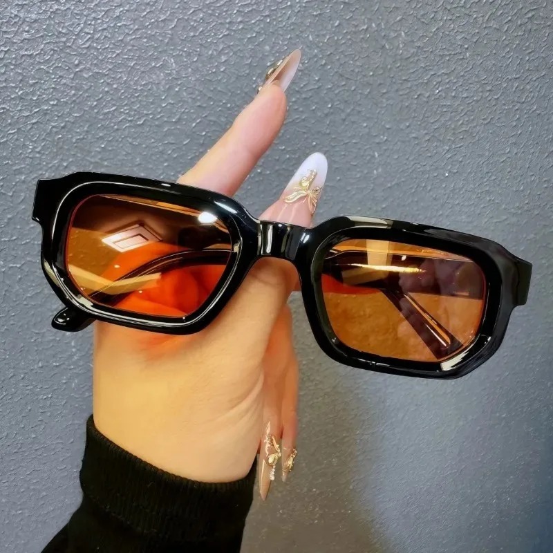 Modische Quadratische Vintage- – Vintage Fashion Brands Bewertung und Preis