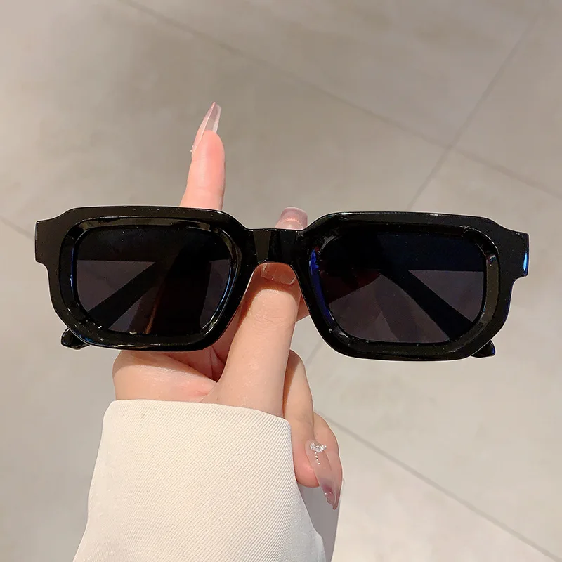 Vintage Rechteckige Sonnenbril – Vintage Fashion Brands Bewertung und Preis