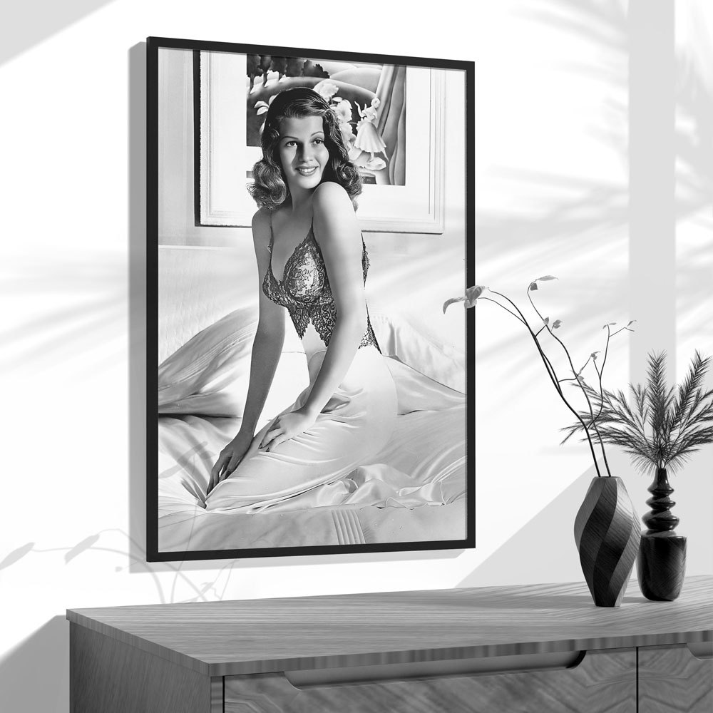 Rita Hayworth Poster, Schwarz  – Vintage Vogue Fashion Poster Bewertung und Preis