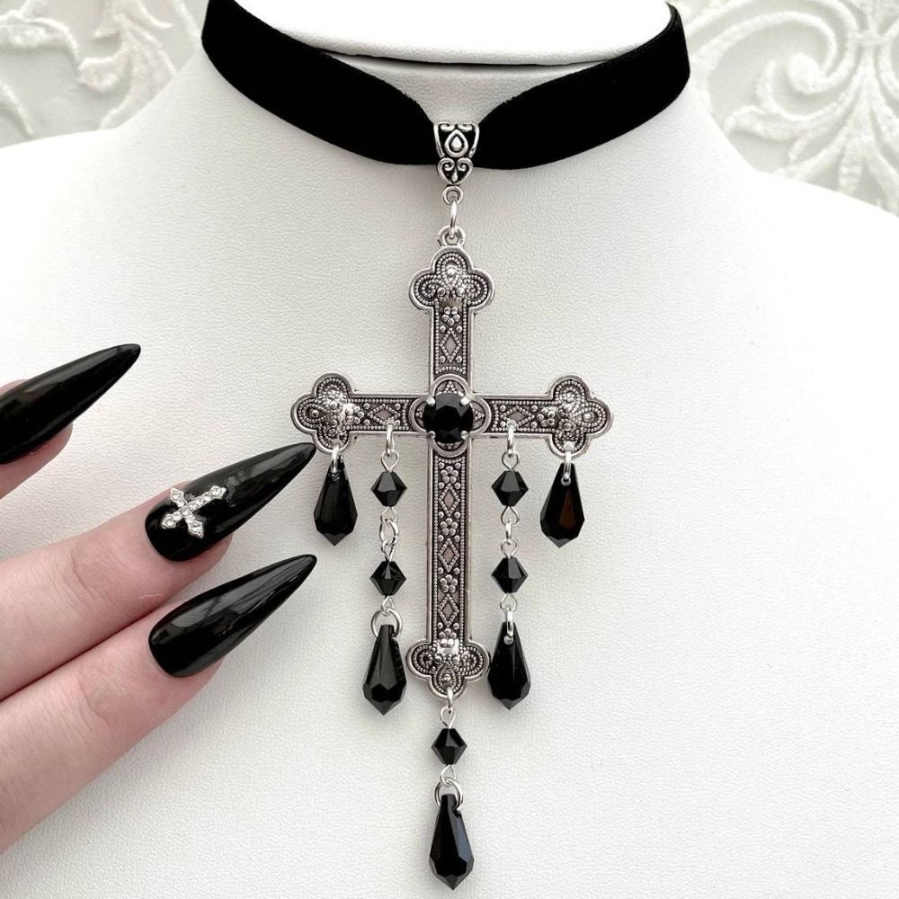 Retro-Stil, großer Kreuz-Anhän – Vintage Fashion Looks Bewertung und Preis